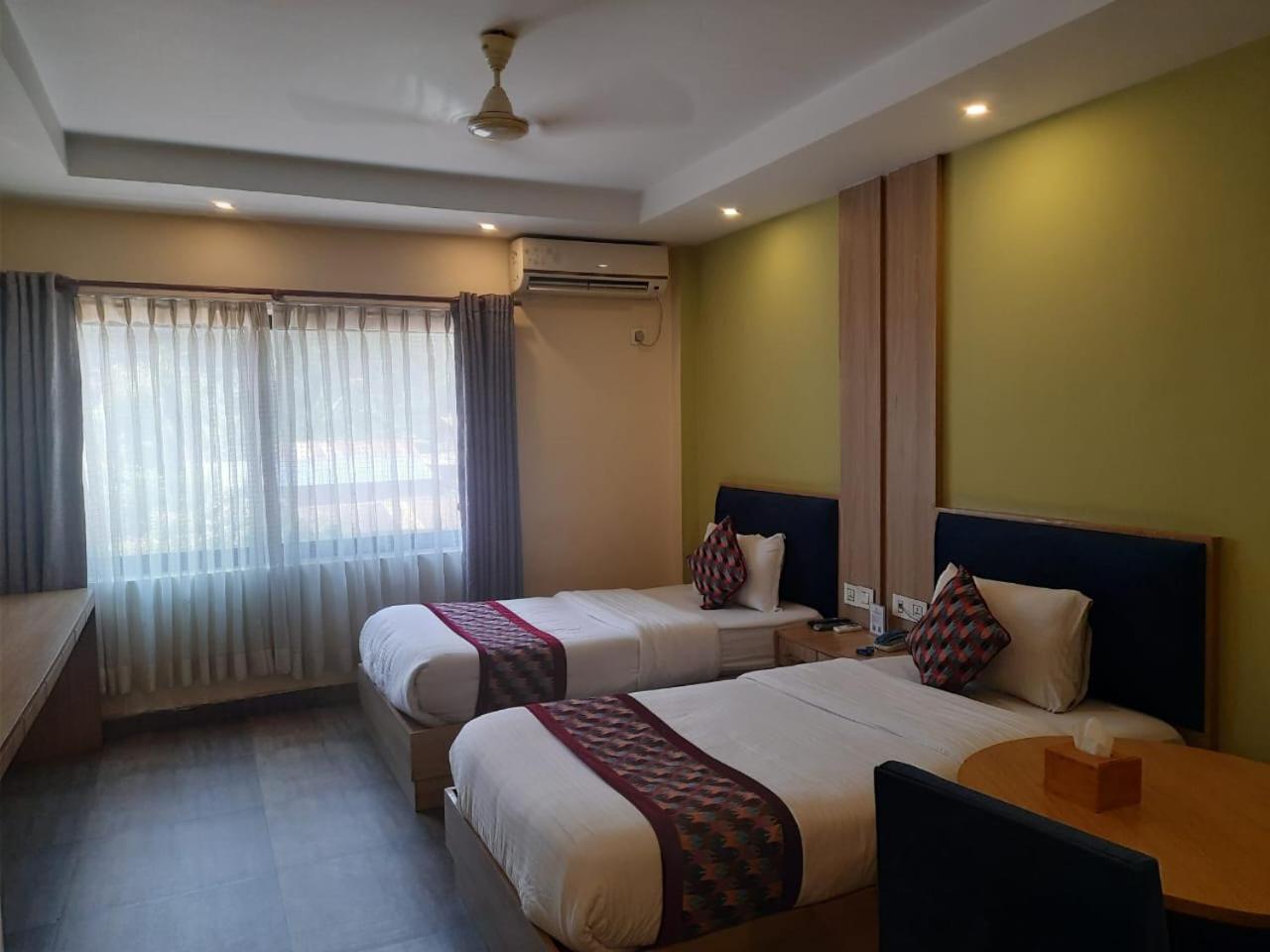 Siddhartha Riverside Resort, Chumlingtar Makaising 外观 照片